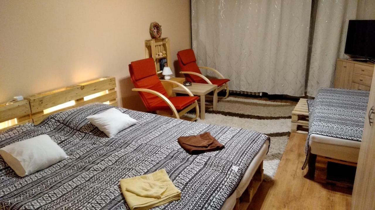 Gesztenyes Apartman Miskolc Exterior foto